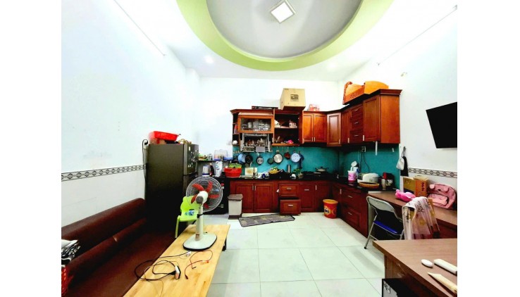 Bán nhà 4 tầng, 55m², 4PN, 5WC, 4.9 tỷ, Bình Trị Đông B, Bình Tân
